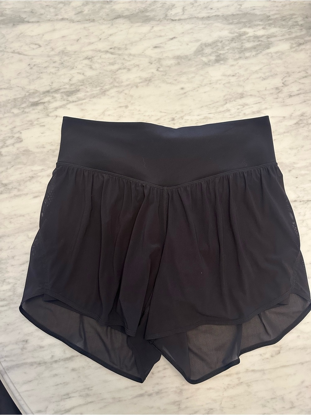 🍋 lululemon athletica Nulu Black High-Rise Mesh Athletic Shorts Size 10 Like New - Picture 9 of 10